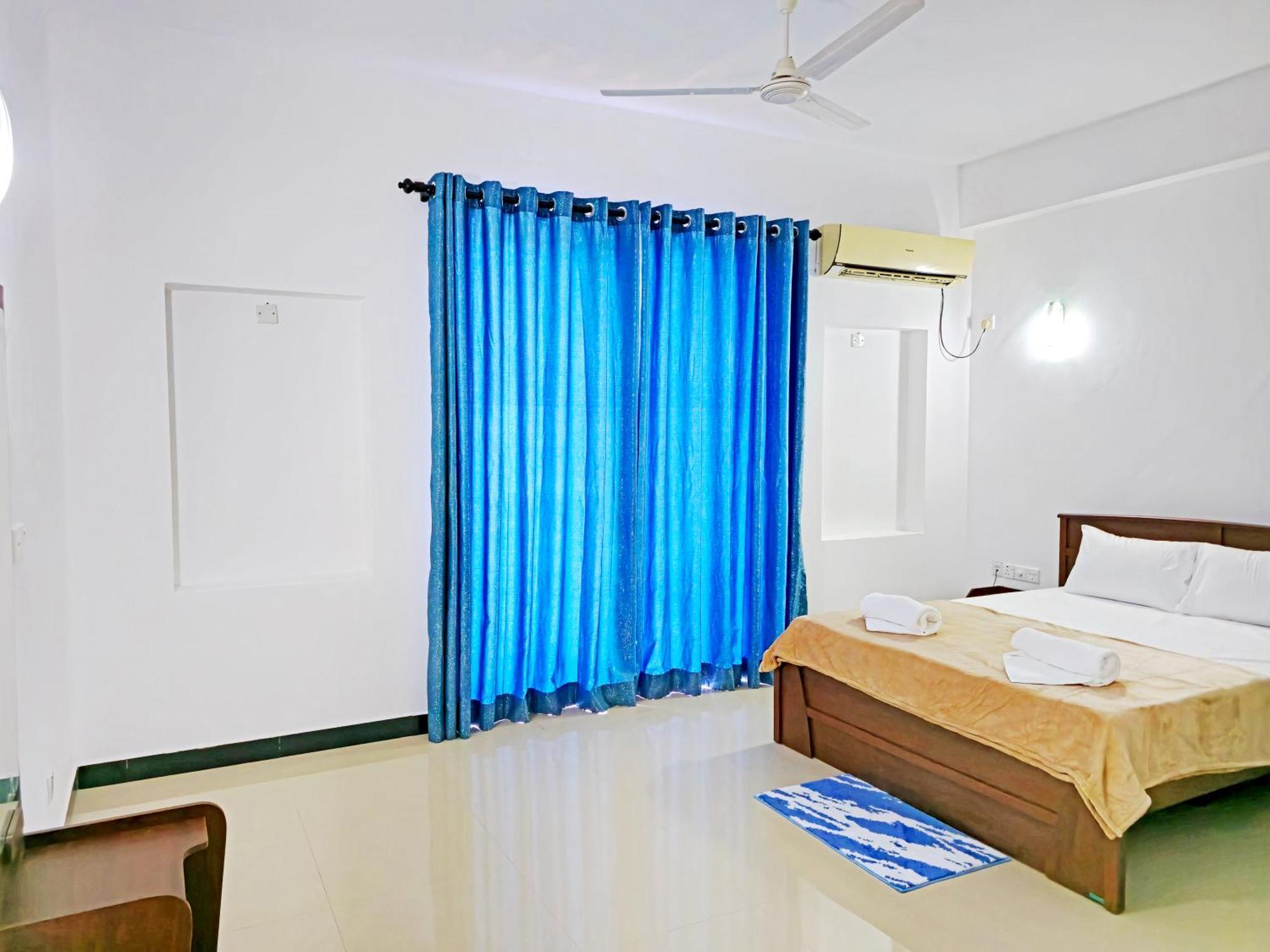 Hotel Marutham Kilinochchi Room photo