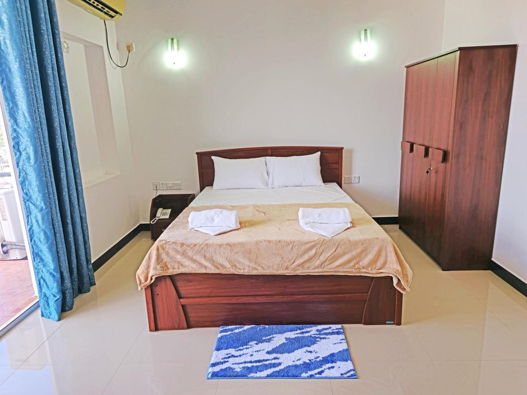 Hotel Marutham Kilinochchi Room photo