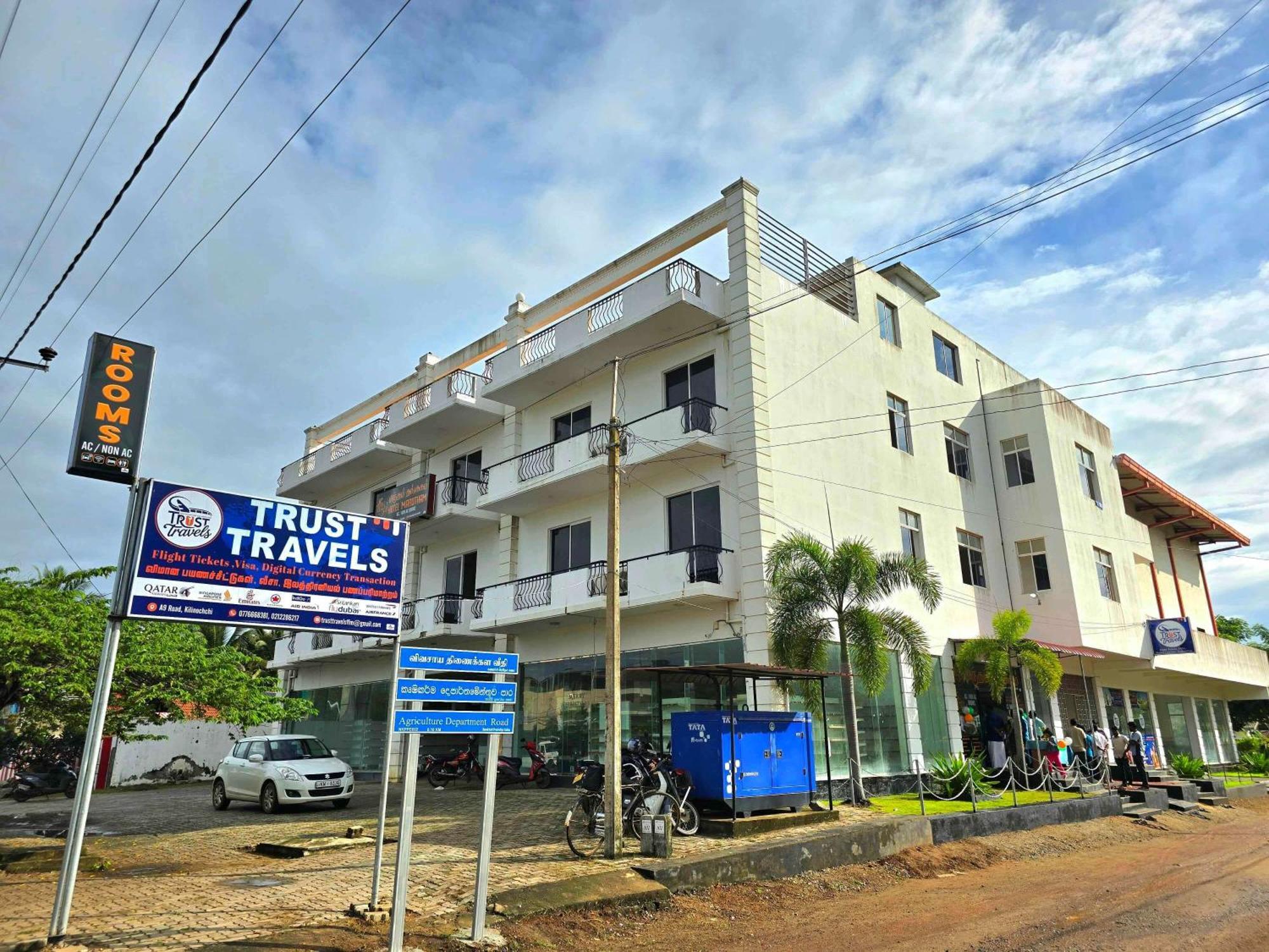 Hotel Marutham Kilinochchi Exterior photo